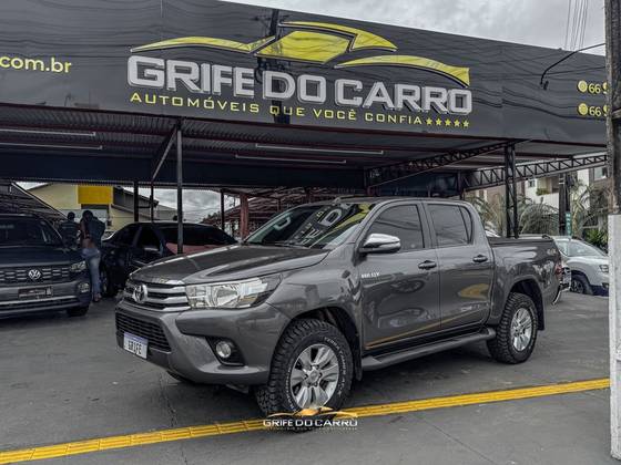 TOYOTA HILUX 2.8 SRV 4X4 CD 16V DIESEL 4P AUTOMÁTICO TOYOTA HILUX 2.8 SRV 4X4 CD 16V DIESEL 4P AUTOMÁTICO